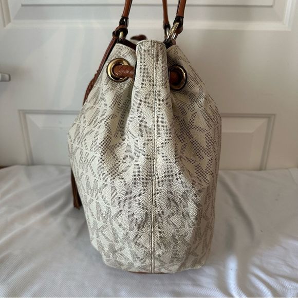 MICHAEL KORS Signature Drawstring Shoulder Bag Bedford Mercer Fulton Tote Tan - Picture 9 of 13